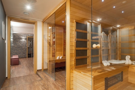 Sauna. Onyx Luxury