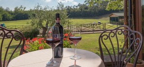 Outdoor dining - Relais La Martina (Bucine)