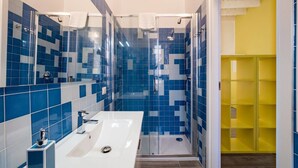 Classic Apartment, 1 Bedroom | Bathroom - Central station Apartment (Milan)
