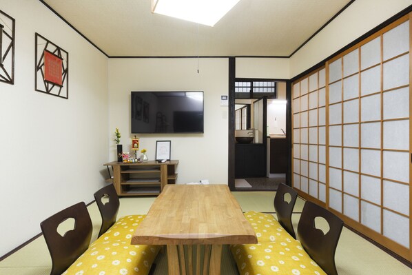 Room - ZEN - Nishinotoin - (Kyoto)