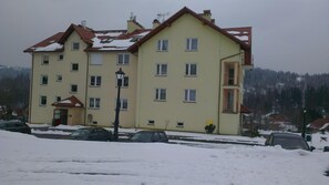 Apartment (Elegancki / Sarnie 15 Street) | Exterior