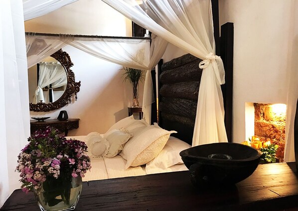 Honeymoon Suite, 1 King Bed, Non Smoking