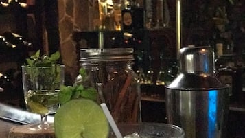 Bar (en el alojamiento)