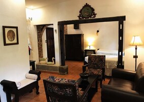 家庭套房, 无烟房 | 起居区