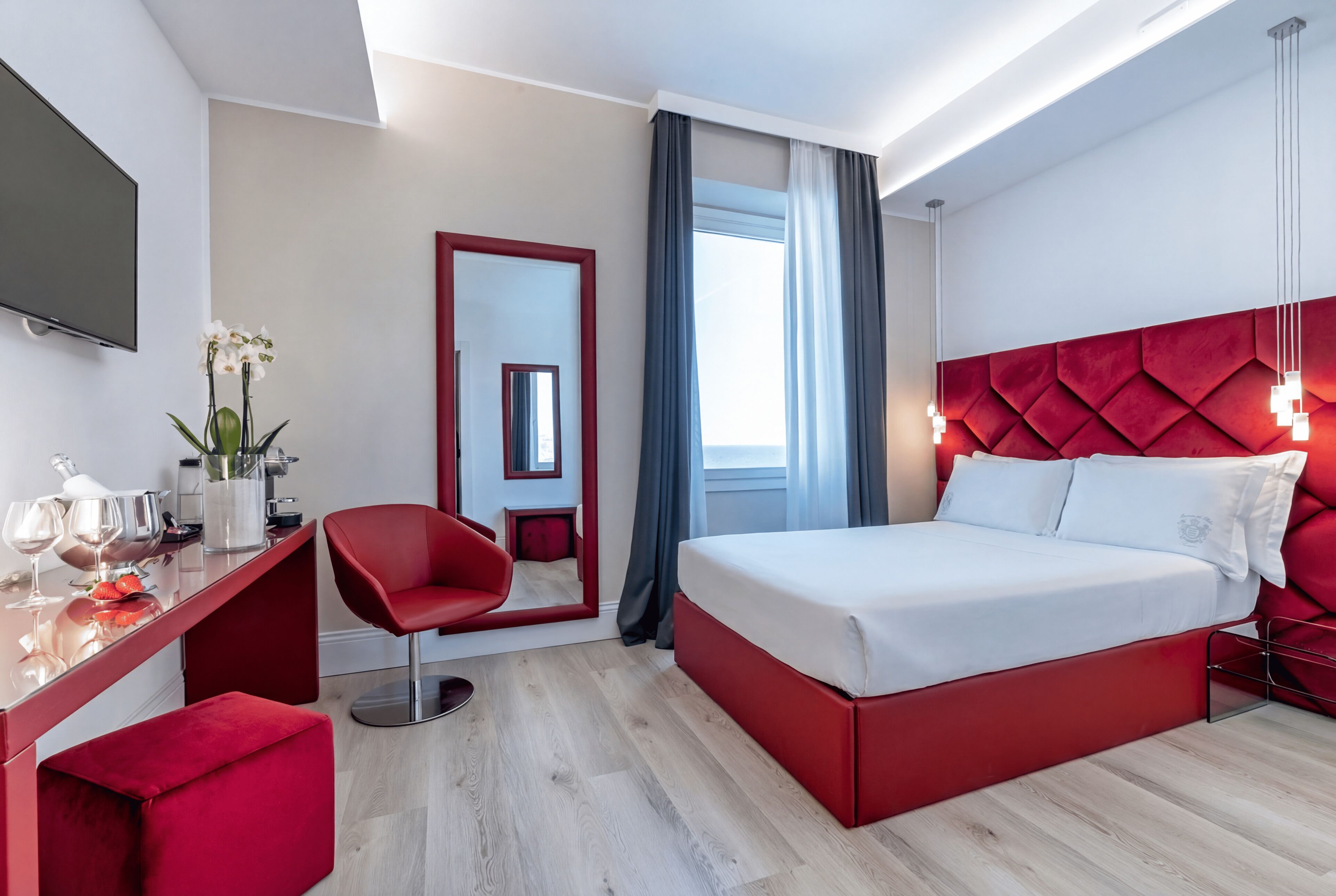 デラックス ルーム セミダブルベッド 1 台 | 高級寝具、羽毛の掛け布団、客室ごとに異なる装飾、客室ごとに異なるインテリア