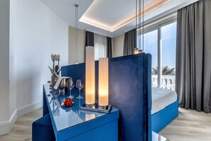 Premium bedding, down duvets, individually decorated - Miramare Luxury Dependance (Sanremo)