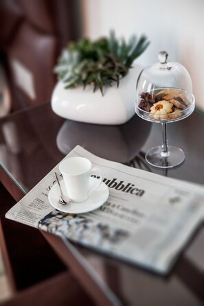 デラックス シングルルーム | 高級寝具、羽毛の掛け布団、客室ごとに異なる装飾、客室ごとに異なるインテリア