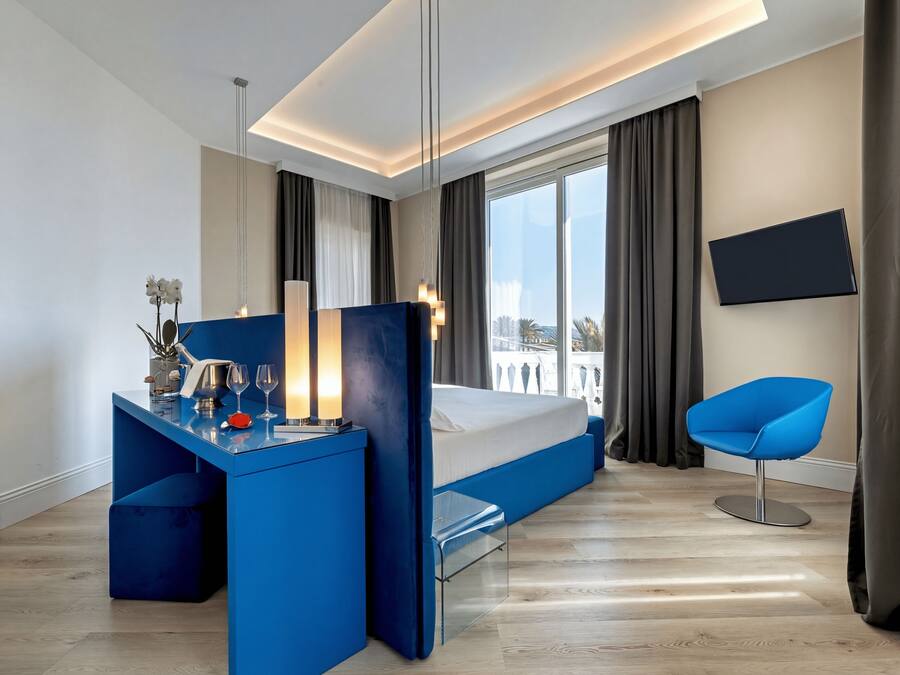 Chambre Double Deluxe, balcon, vue mer | Literie de qualité supérieure, couette en duvet d'oie