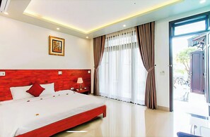 Deluxe Double Room, Garden View