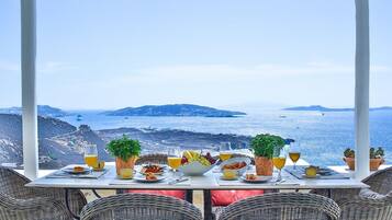 Villa, 6 Bedrooms, Private Pool | Terrace/patio