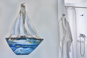 Villa, 4 Schlafzimmer, Whirlpool | Badezimmer