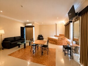 プレジデンシャル スイート | 1 室のベッドルーム、高級寝具、羽毛の掛け布団、ミニバー