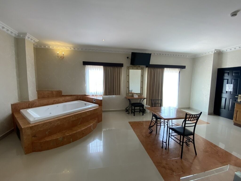 presidential suite | 1 bedroom, premium bedding, down duvets, minibar