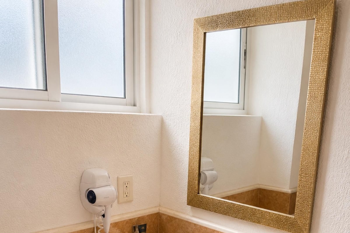 Bathroom | Free toiletries, hair dryer, towels, soap