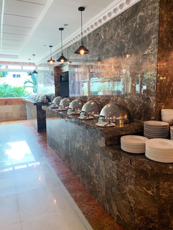 Daily buffet breakfast for a fee - Hotel Palacio Maya (Mérida)
