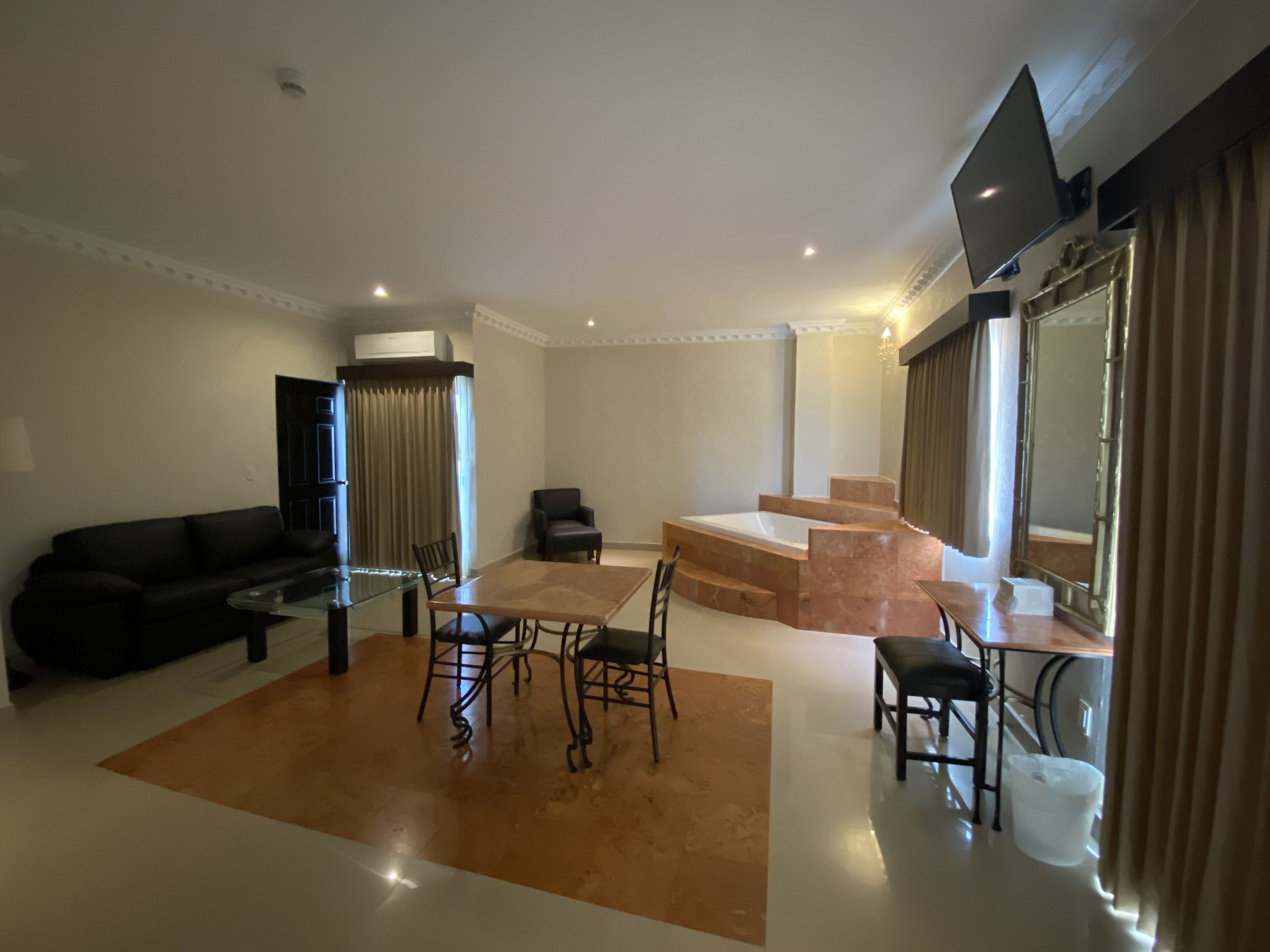 presidential suite | 1 bedroom, premium bedding, down duvets, minibar