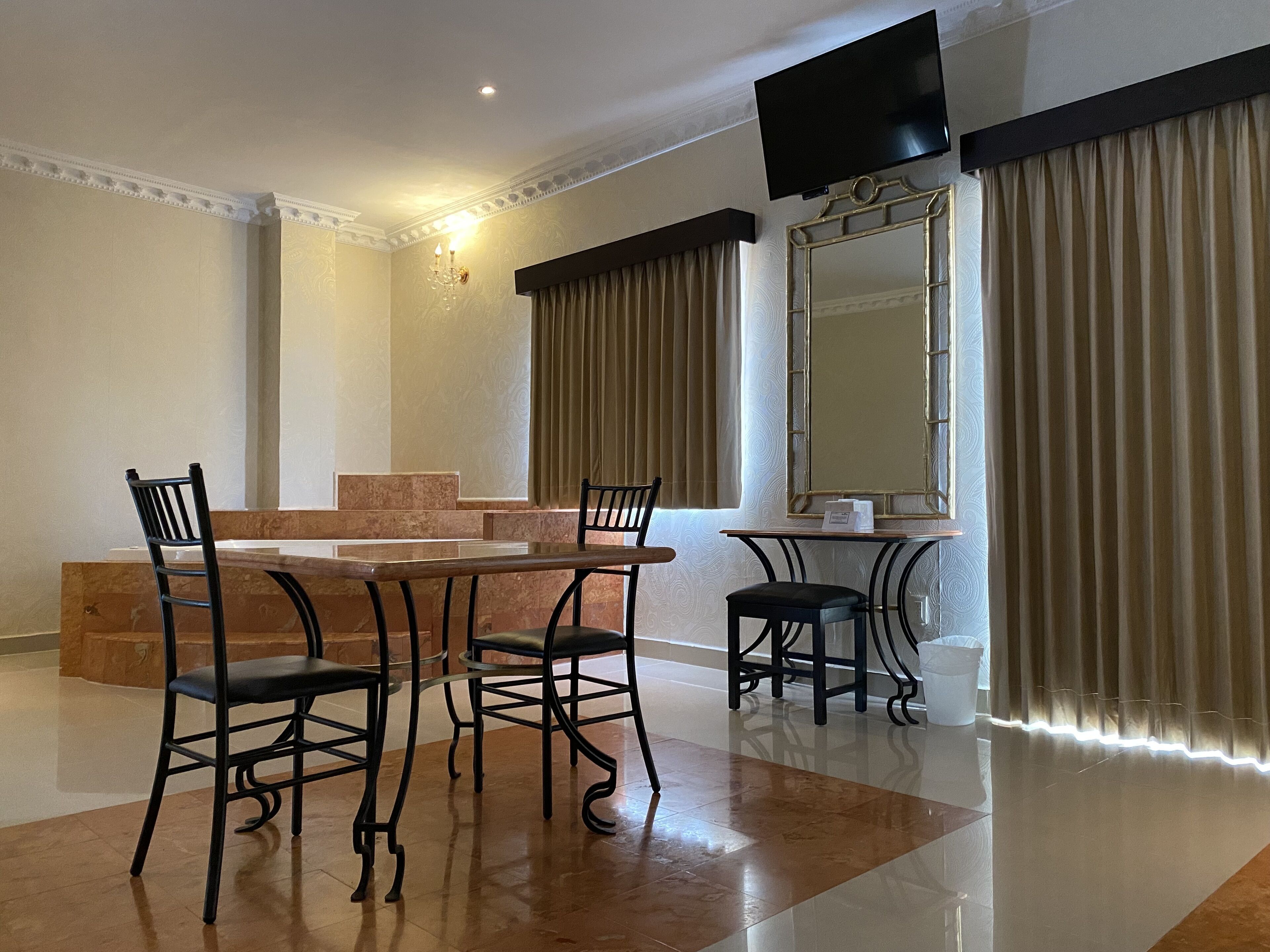 presidential suite | 1 bedroom, premium bedding, down duvets, minibar