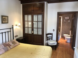 Double Room | Free WiFi, bed sheets, wheelchair access - Hostal Dosca (Olivenza)
