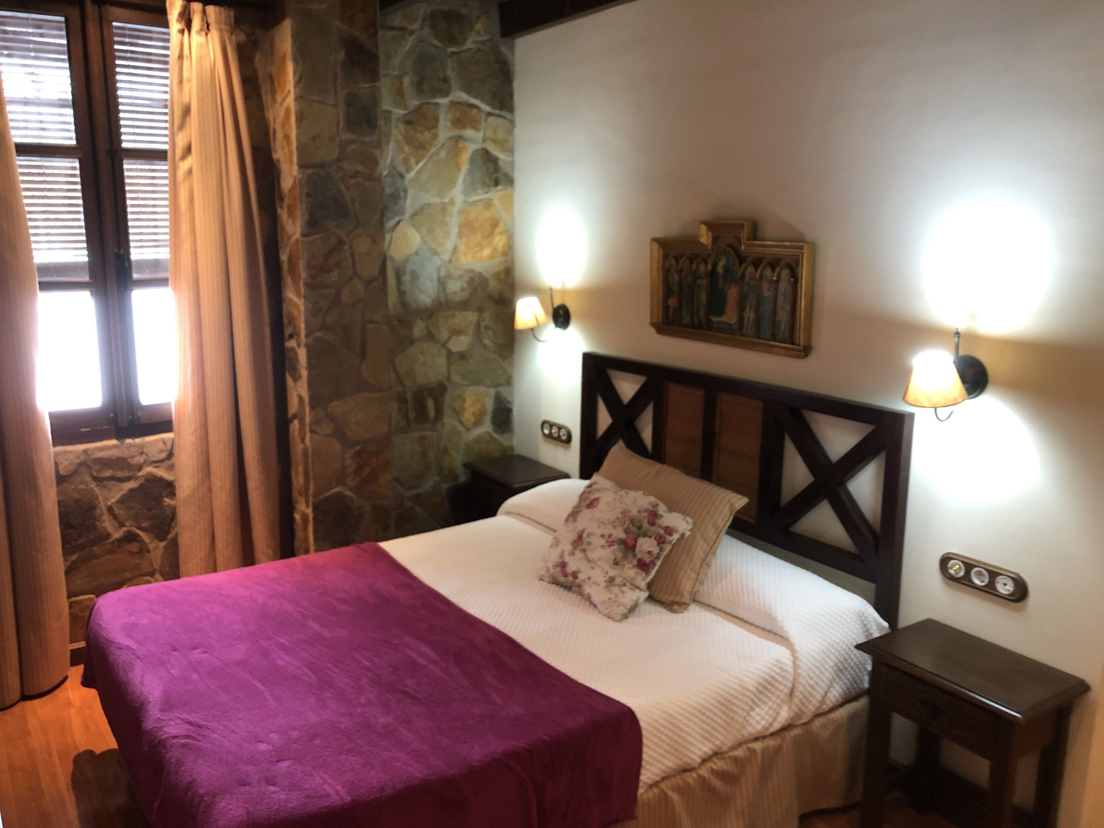 Double Room | Free WiFi, bed sheets, wheelchair access