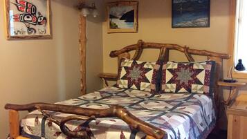 Standard Room, 1 Bedroom, Non Smoking (Standard Rooms with Loft) | Individually decorated, individually furnished, blackout drapes