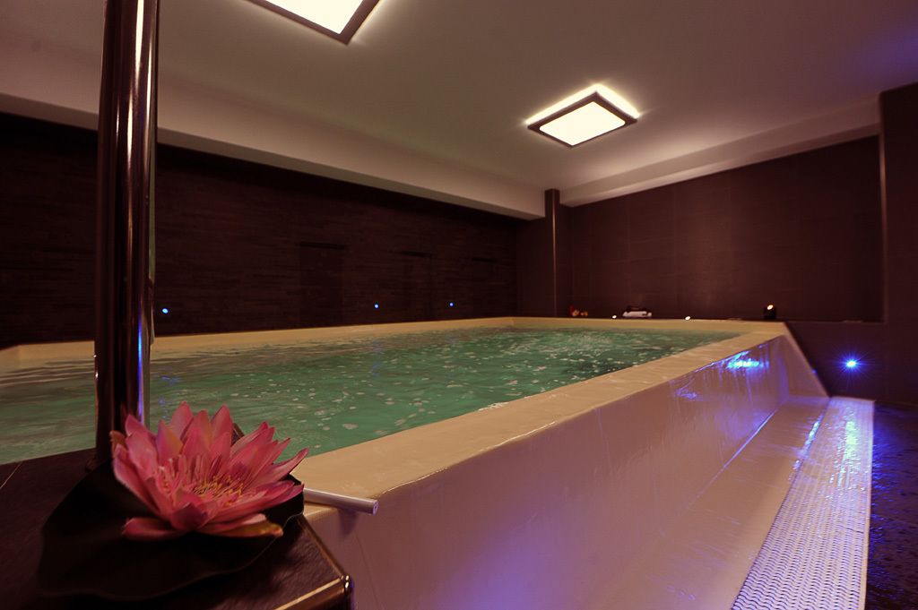 Sauna, Whirlpool, Türkisches Bad/Hamam, Körperbehandlungen