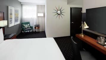 Chambre, 1 trÚs grand lit, accessible aux personnes à mobilité réduite (Roll-In Shower) | Literie hypoallergénique, coffres-forts dans les chambres, bureau