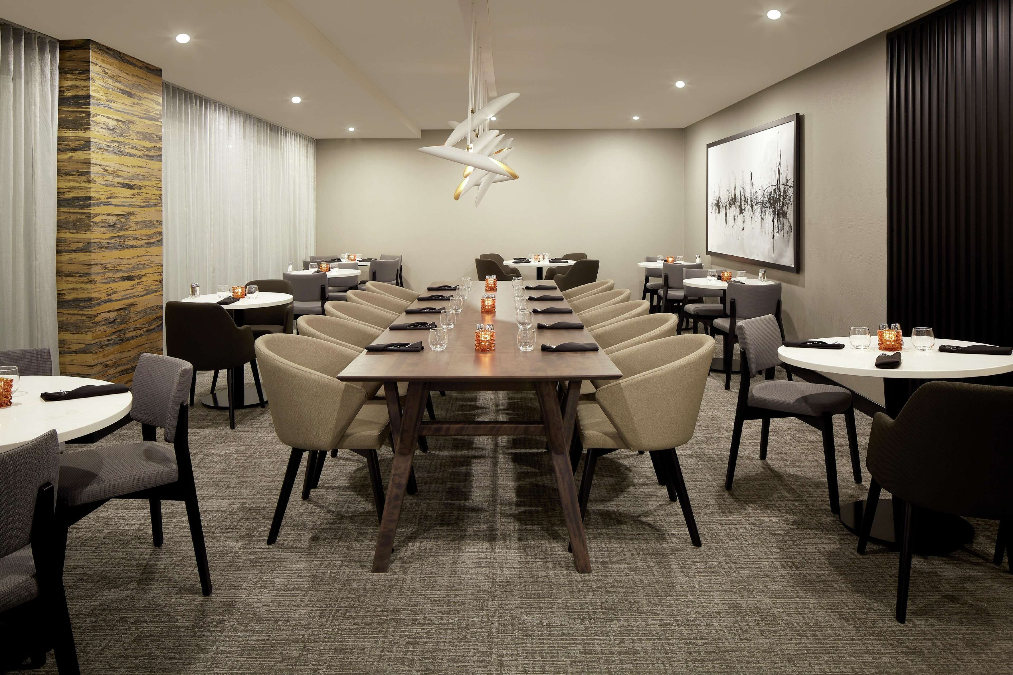 Foto - Doubletree By Hilton Montreal Airport