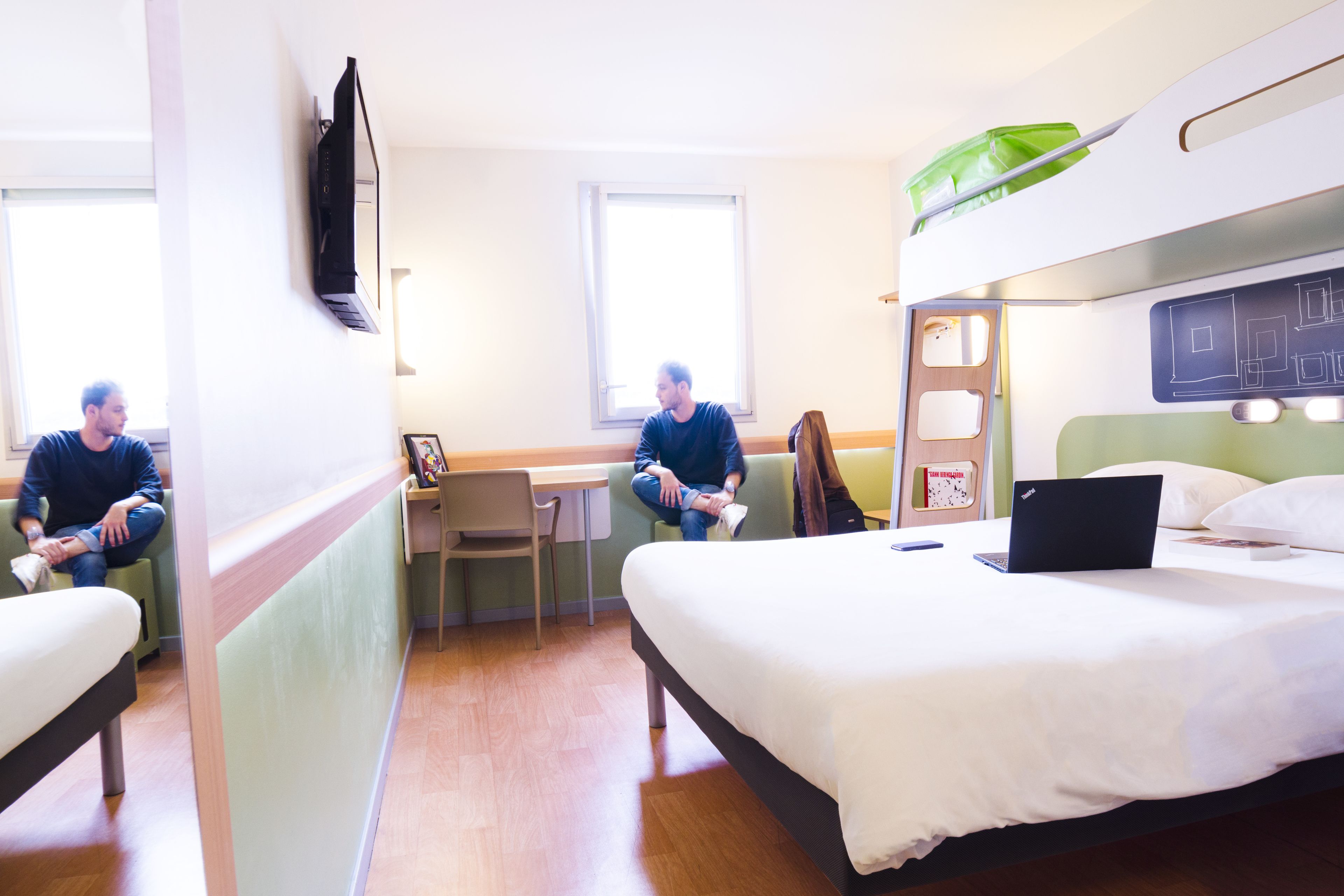 triple room, multiple beds | desk, soundproofing, free wifi, bed sheets