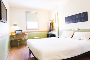 Desk, soundproofing, free WiFi, bed sheets - ibis budget Valence Sud (Valence)