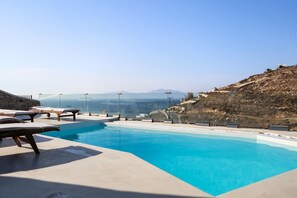 Villa | Terrace/patio
