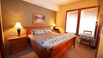 Exclusive Condo, 2 Bedrooms, Mountain View, Slope side | 1 bedroom, free WiFi