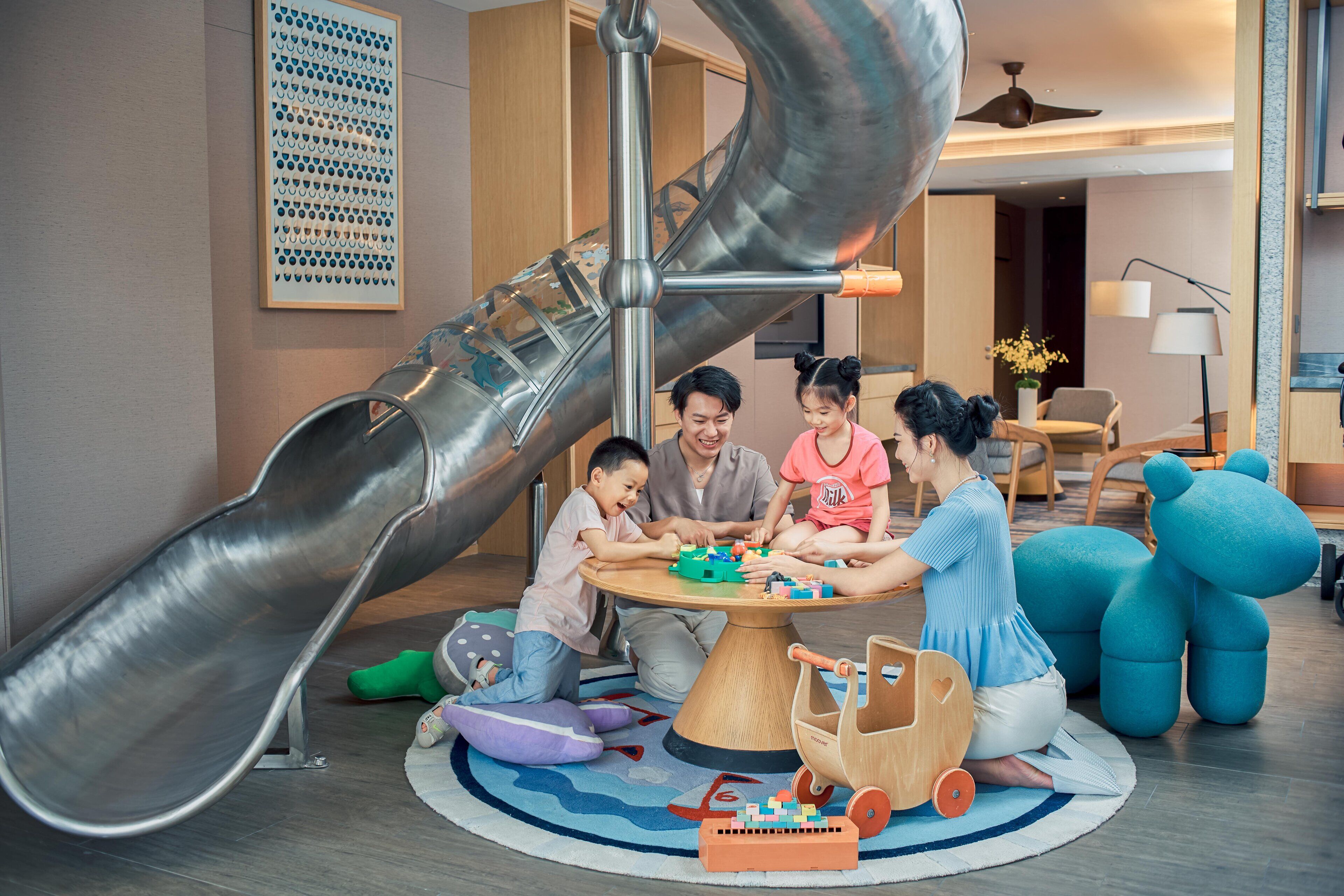 1 bedroom, premium bedding, minibar, in-room safe