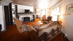 Comfort huis, 4 slaapkamers, aan de piste | Woonkamer