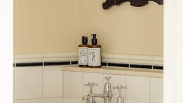 Comfort Double Room, Ensuite | Bathroom | Towels