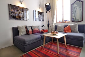 Design Apartment, 2 Bedrooms, Kitchen | Living area