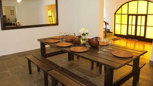 In-room dining - COLCA Casa Suite Cieneguilla (Cieneguilla)