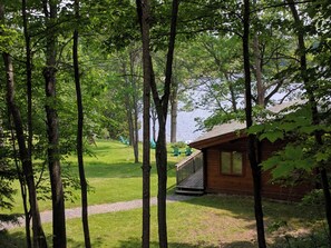 Property grounds - Lakeview Escape to Muskoka - Oak 3 Bedroom Cabin (Bracebridge)