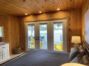 7 bedrooms, free WiFi, bed sheets