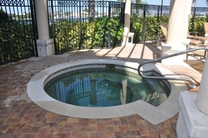 Unclassified image, 3 of 21, button