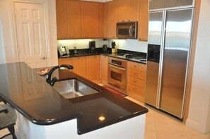 Unclassified image, 5 of 21, button