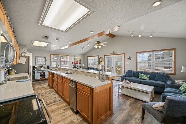 Interior - Fabulous Lighthouse, stone's throw away from beach,120 ft ,w/ stunning views! (Galveston)
