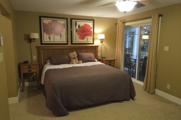 2 habitaciones, escritorio, tabla de planchar con plancha y wifi gratis 