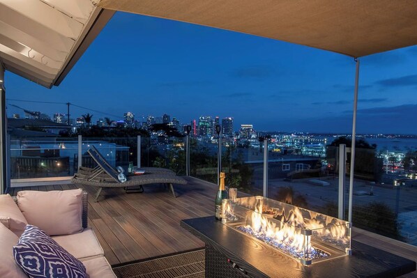 Property grounds - ♥ Hilltop Hacienda – Private Villa with Panoramic Views! ♥ (San Diego)