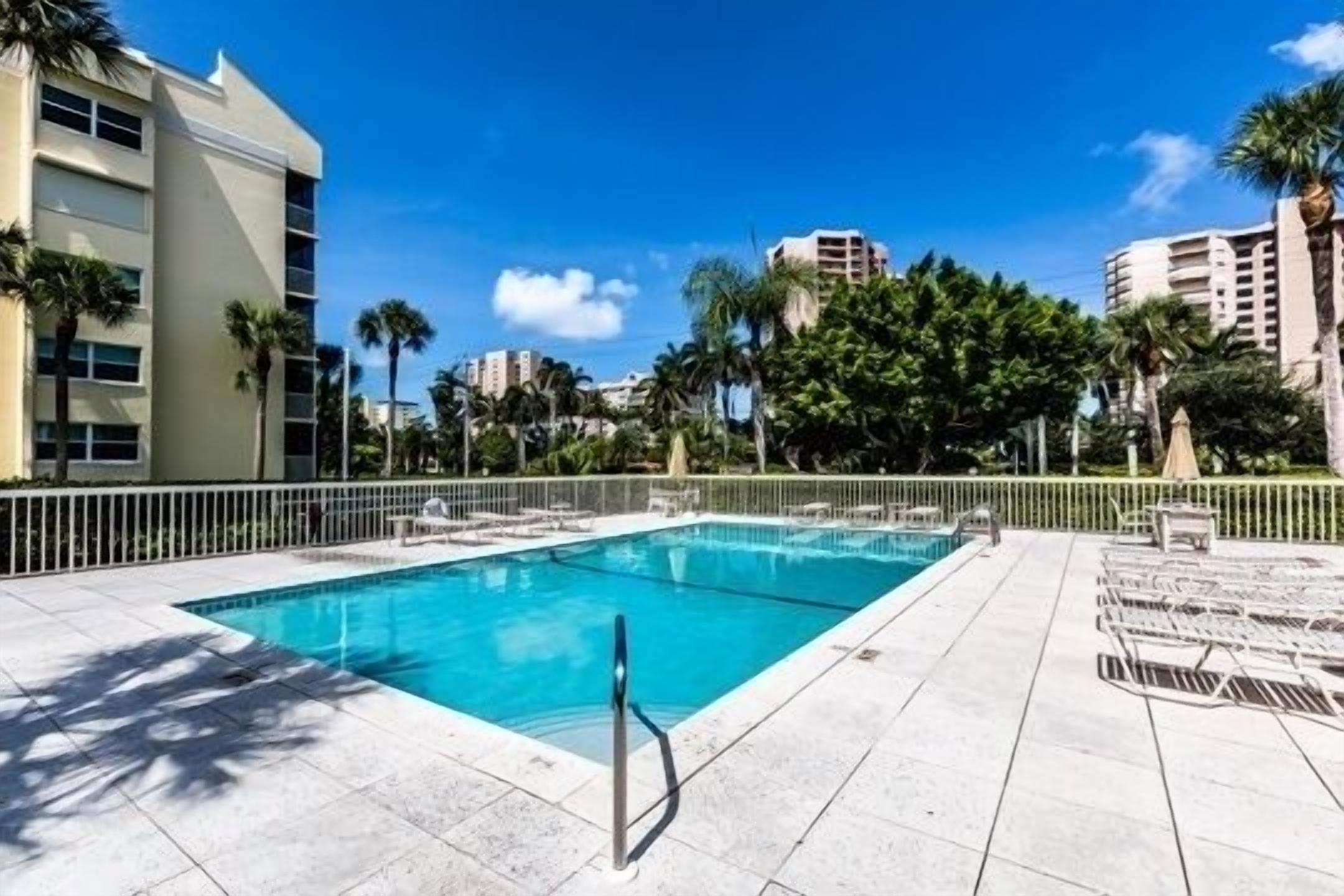 Ulkouima-allas, lämmitetty uima-allas