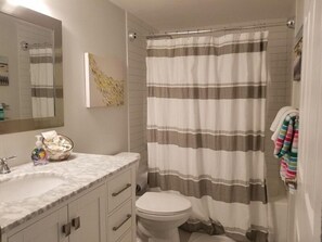 Unclassified image, 2 of 15, button - Essxs302 - Lovely 2 Bedroom Condo On South End (Marco Island)