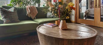 Walk everywhere from Railtown Suite! + spacious, beautiful, & comfortable.
