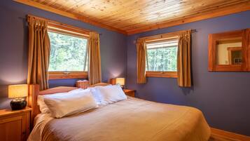 3 slaapkamers, een strijkplank/strijkijzer, reisbedje, gratis wifi