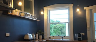 ROCKLYN HOUSE - QUIET, CONVENIENT & CENTRAL LOCATION