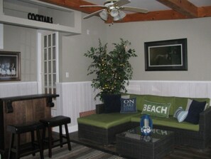 TV, fireplace, DVD player, stereo