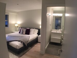 2 室のベッドルーム、WiFi (無料)、ベッドシーツ、車椅子でアクセスできる設備